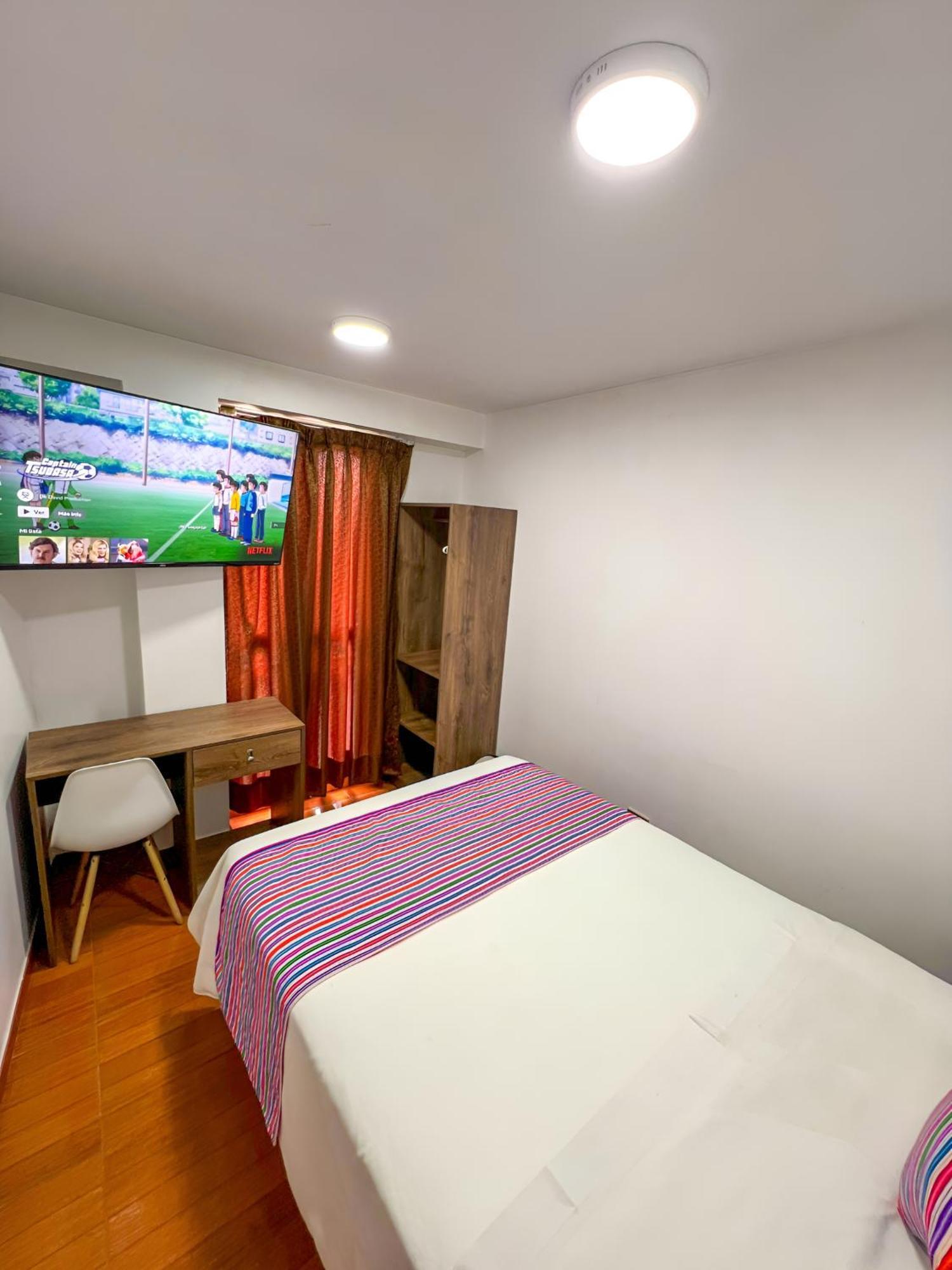 Golden Paris Hotel "Descuentos Junio" 阿亚库乔 外观 照片