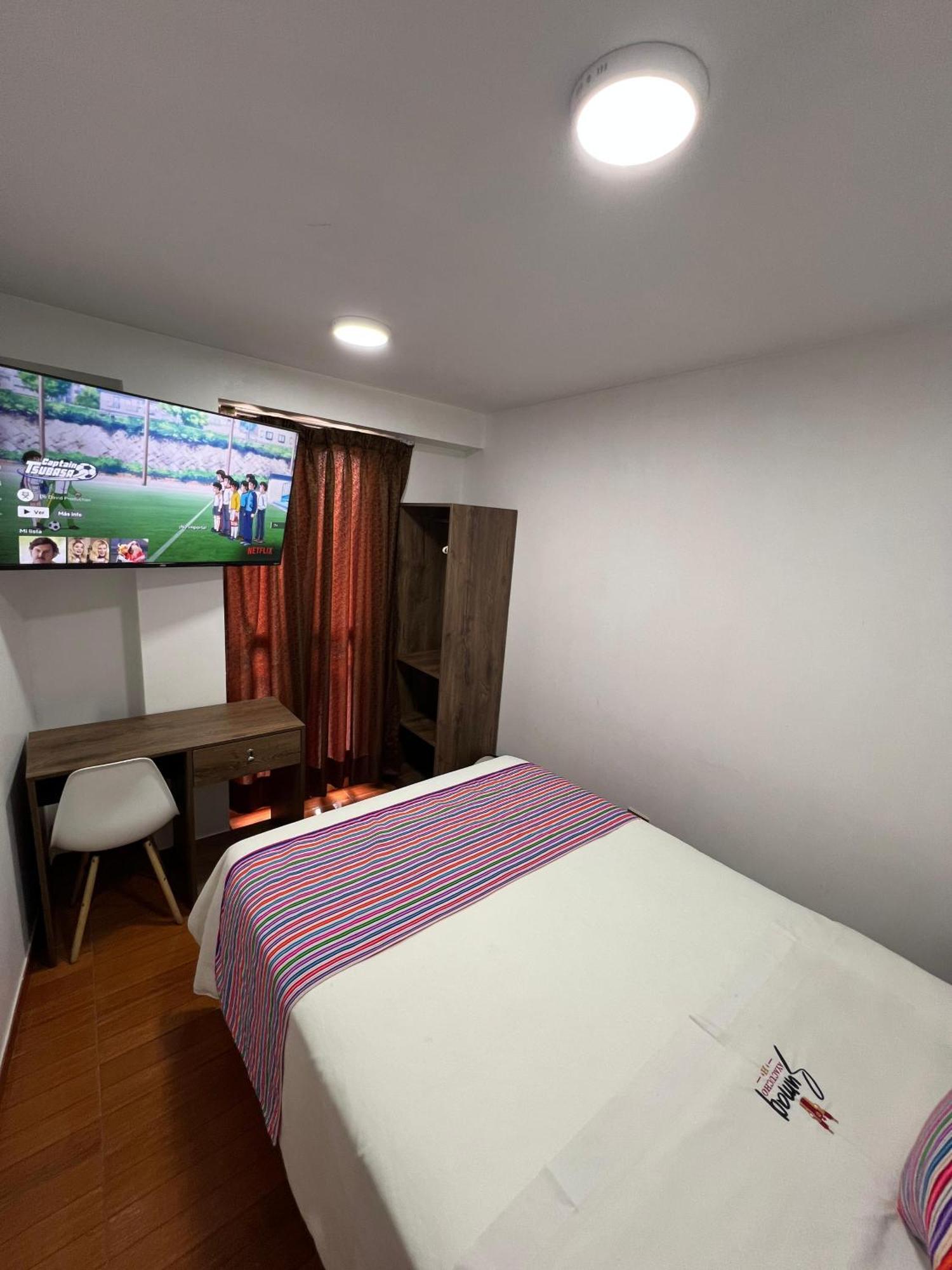 Golden Paris Hotel "Descuentos Junio" 阿亚库乔 外观 照片